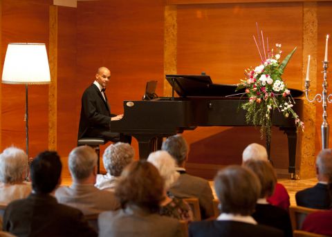 Klavierkonzert in der Seniorenresidenz in Bayern